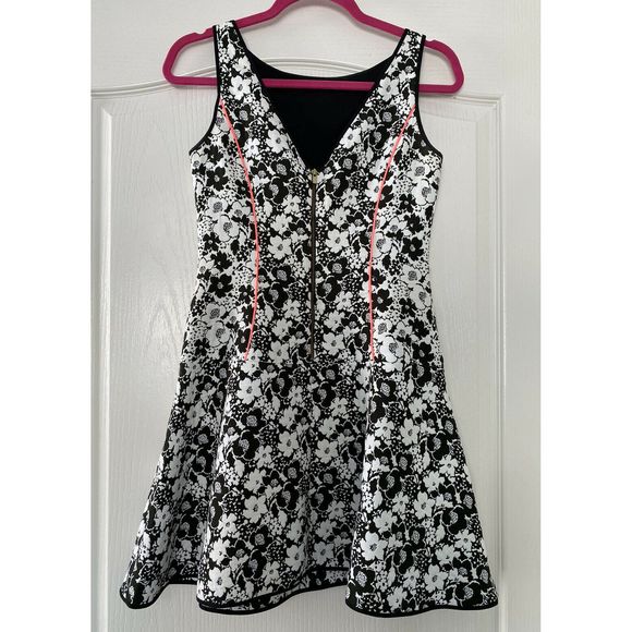 Banana Republic Floral Fit Flare Dress Size 0P - Picture 5 of 10